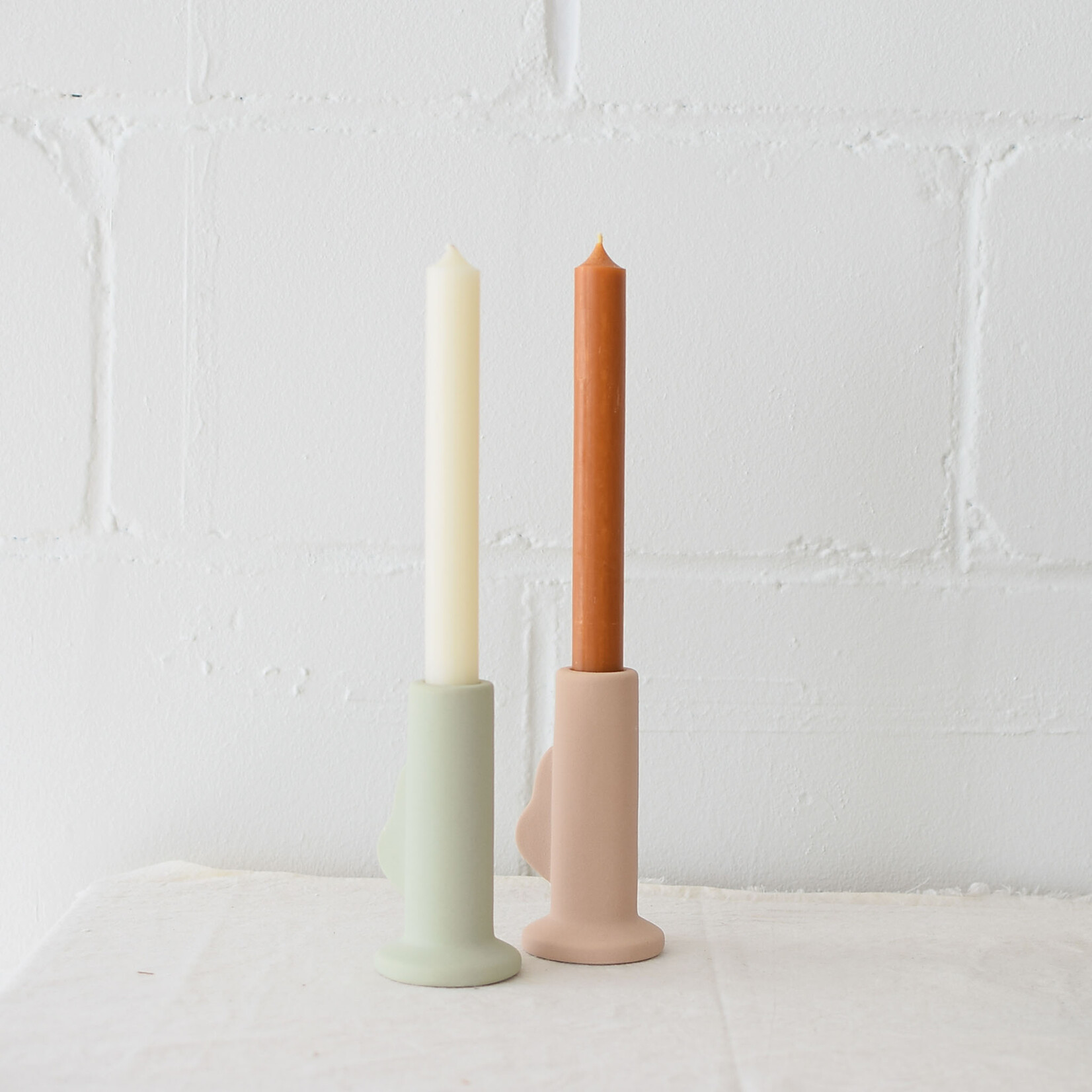Moderna candle holder (2 colors)