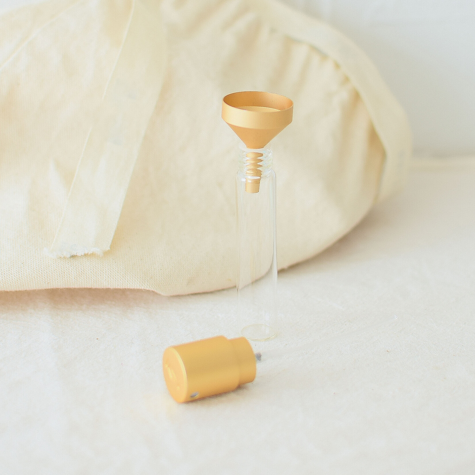 Atomiseur de parfum (plusieurs couleurs)