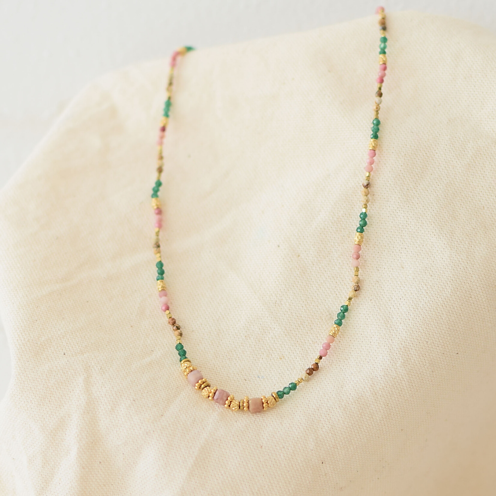 Collier Pierres fines