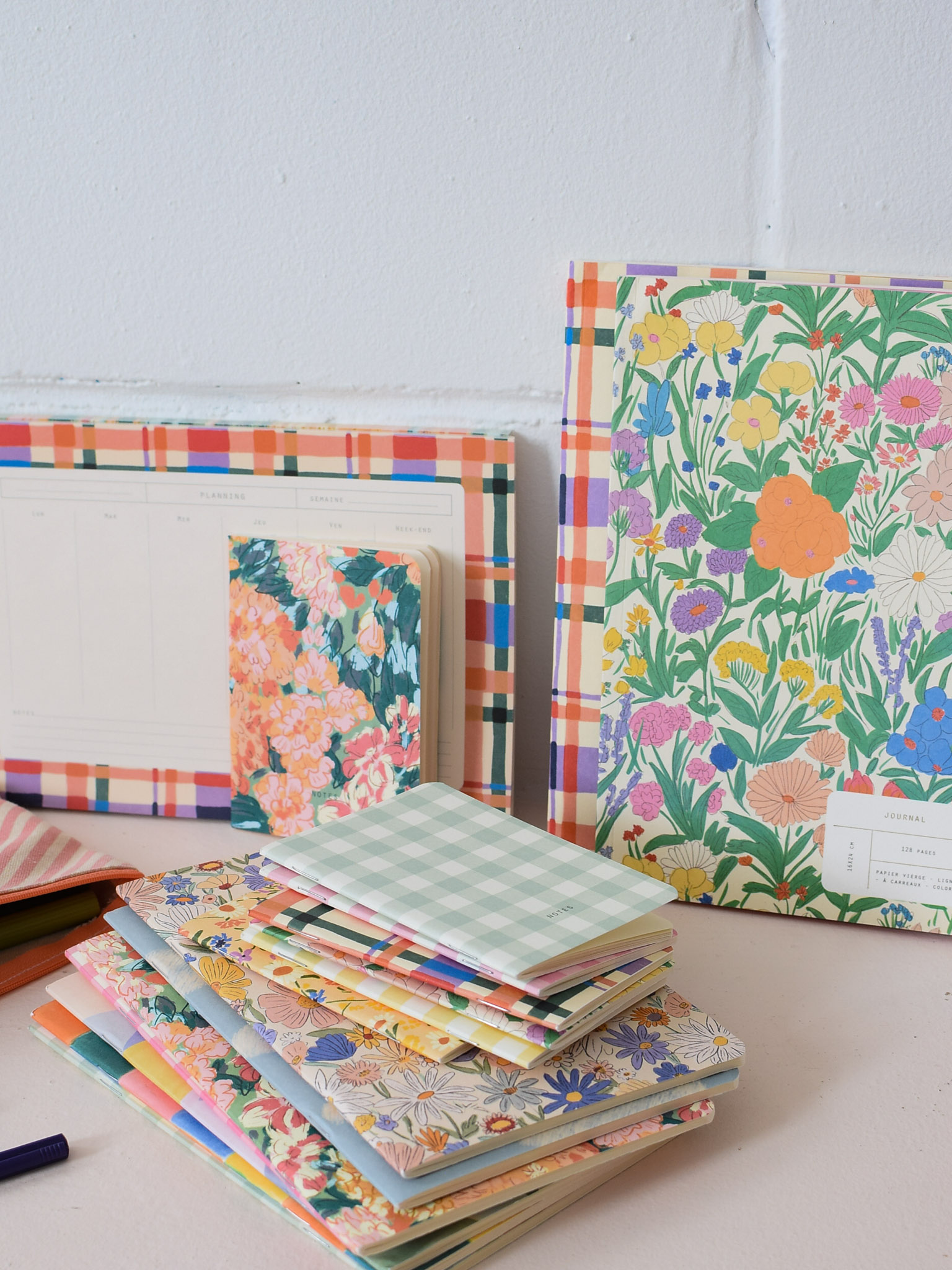 Notebooks and notepads