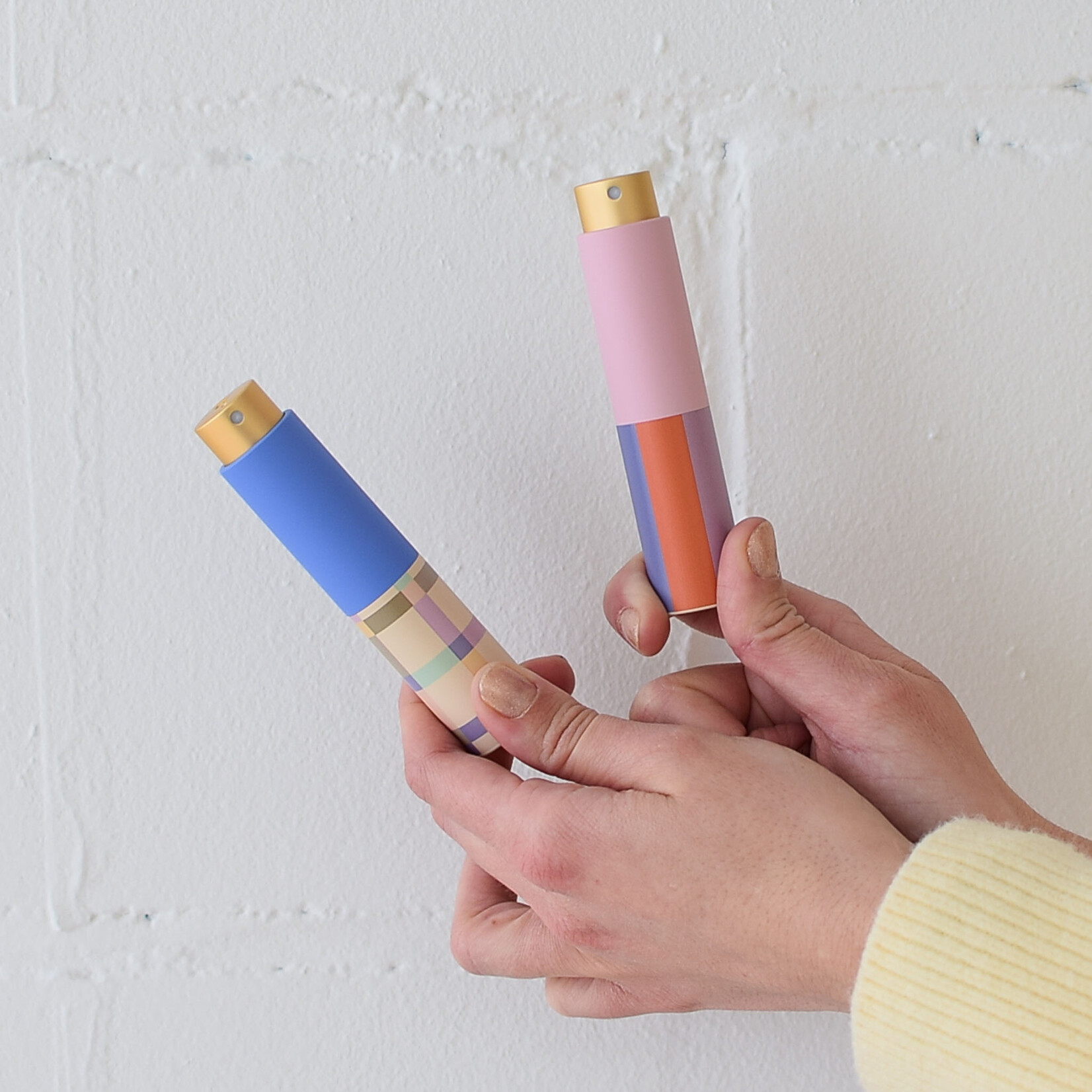 Perfume atomizer (several colors)