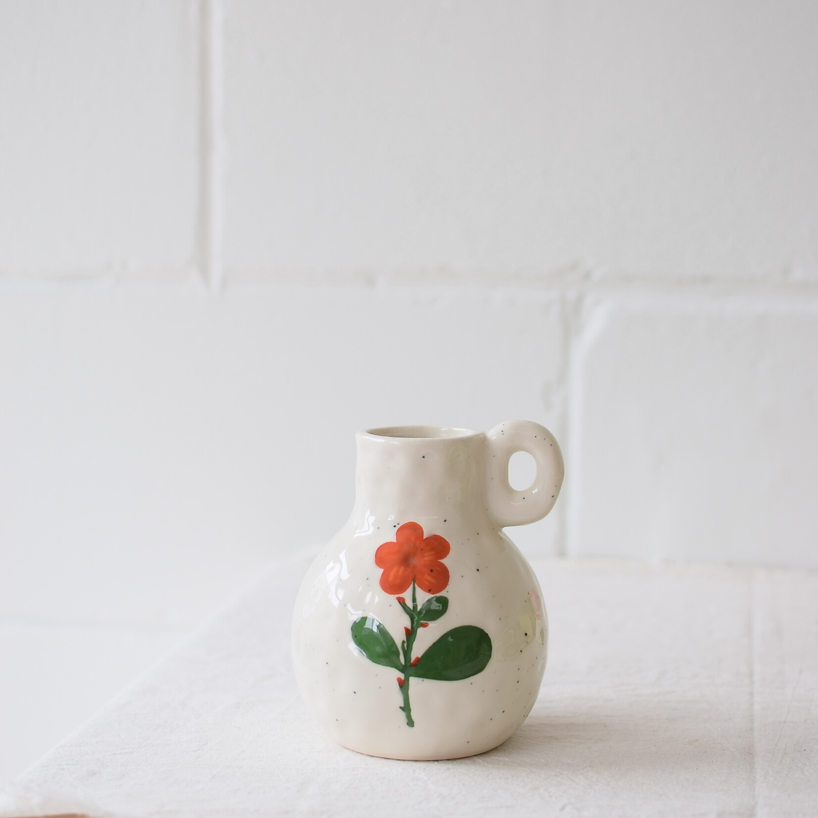 Red flower jug vase 12.5cm