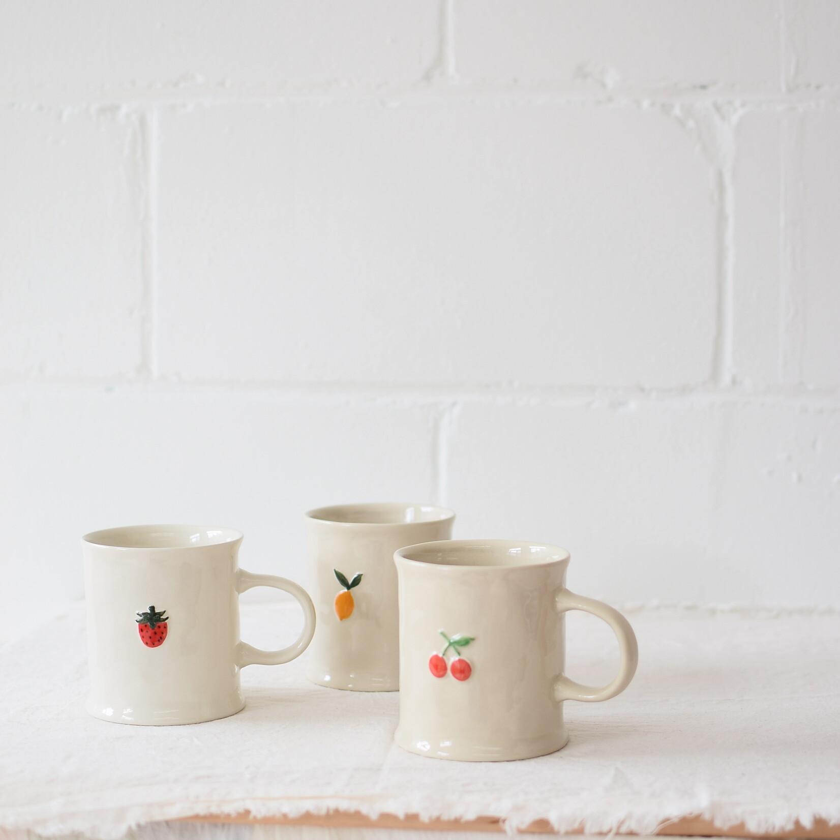 White mug - Cherries