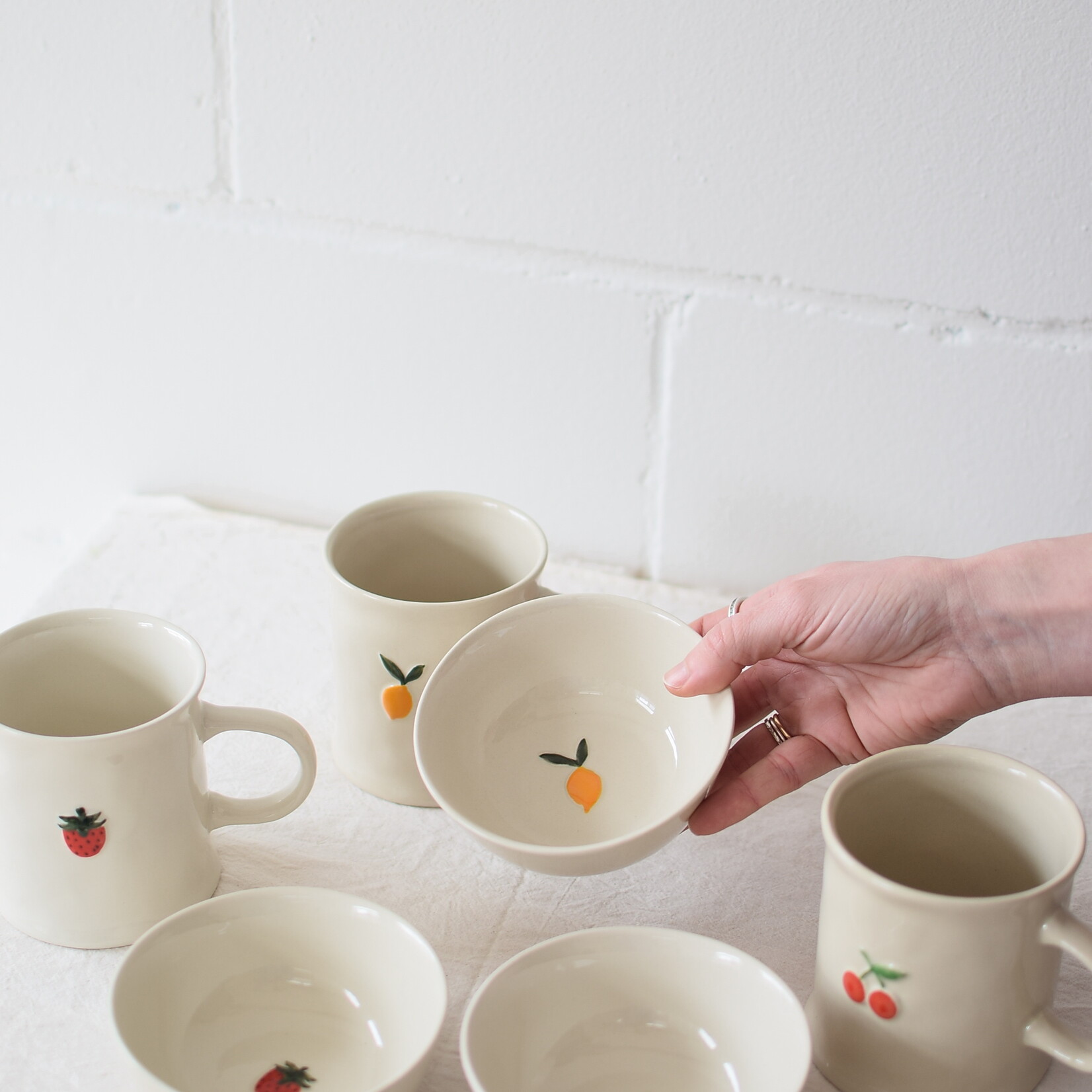 White mug - Strawberry