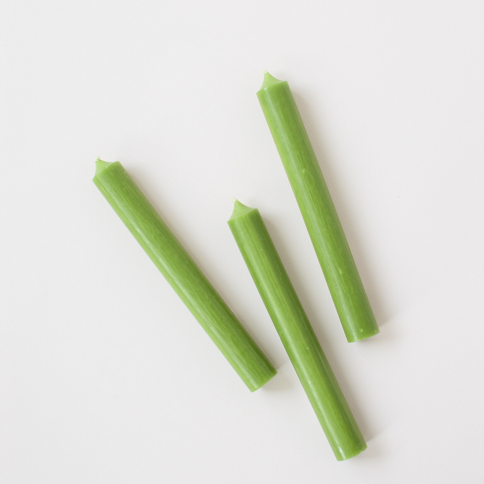 Long candle 17,5 cm - Olive