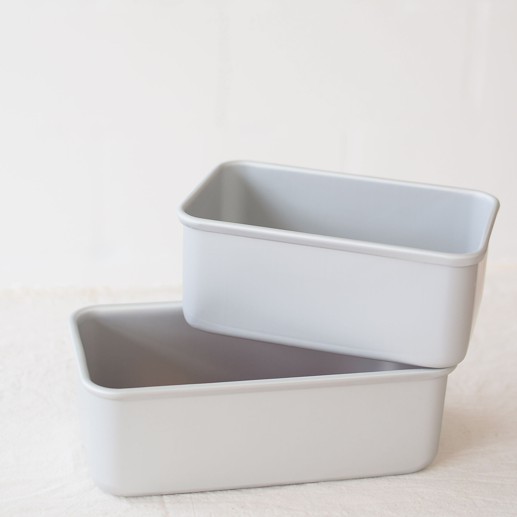 Rectangular bread pan
