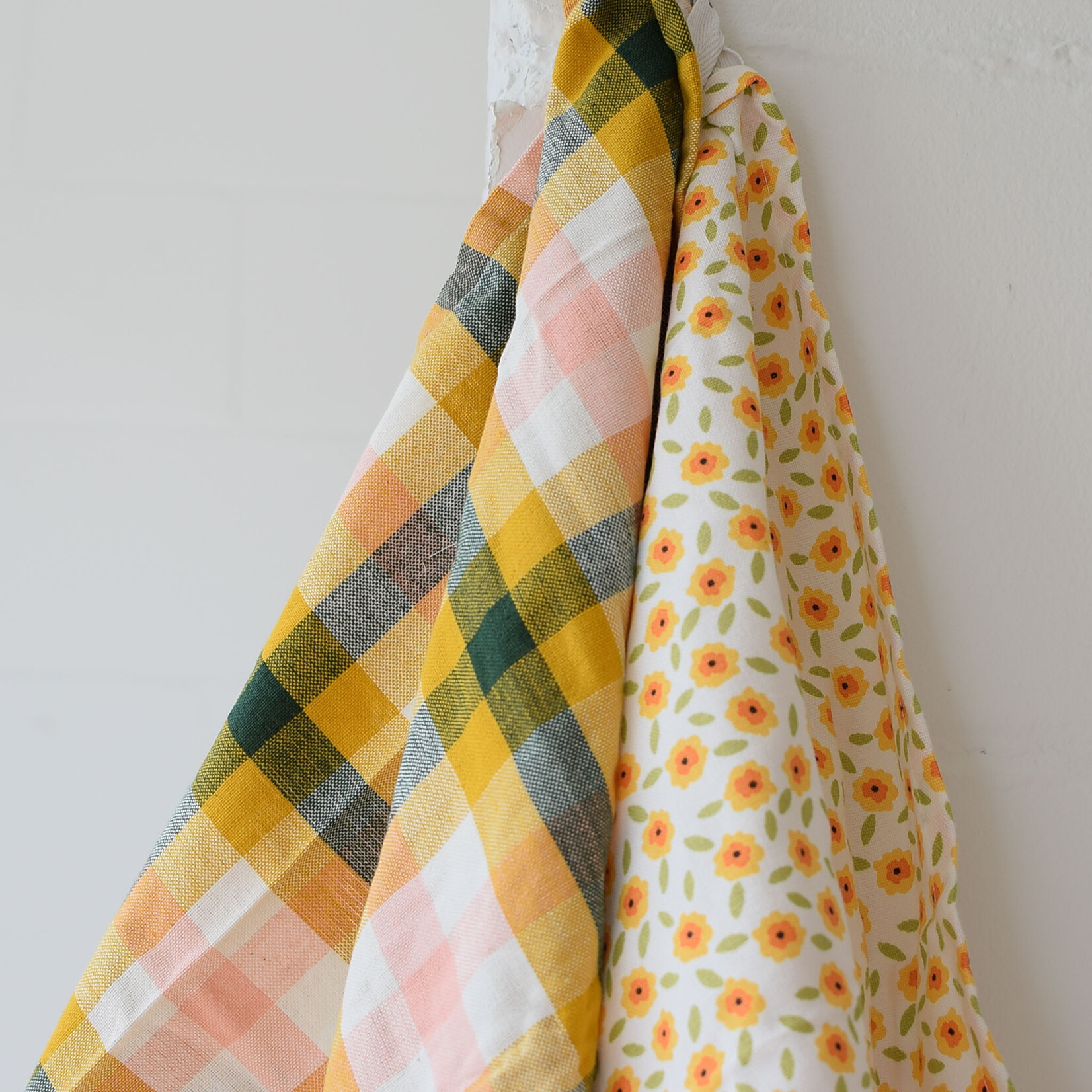 Full Bloom Dish Towels