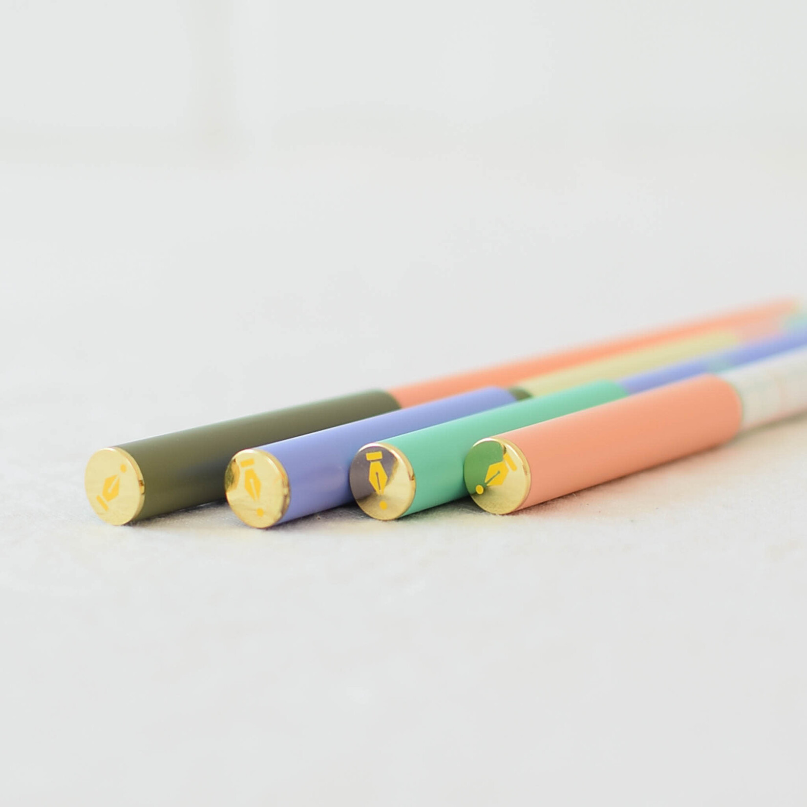 Set of 4 ballpoint pens