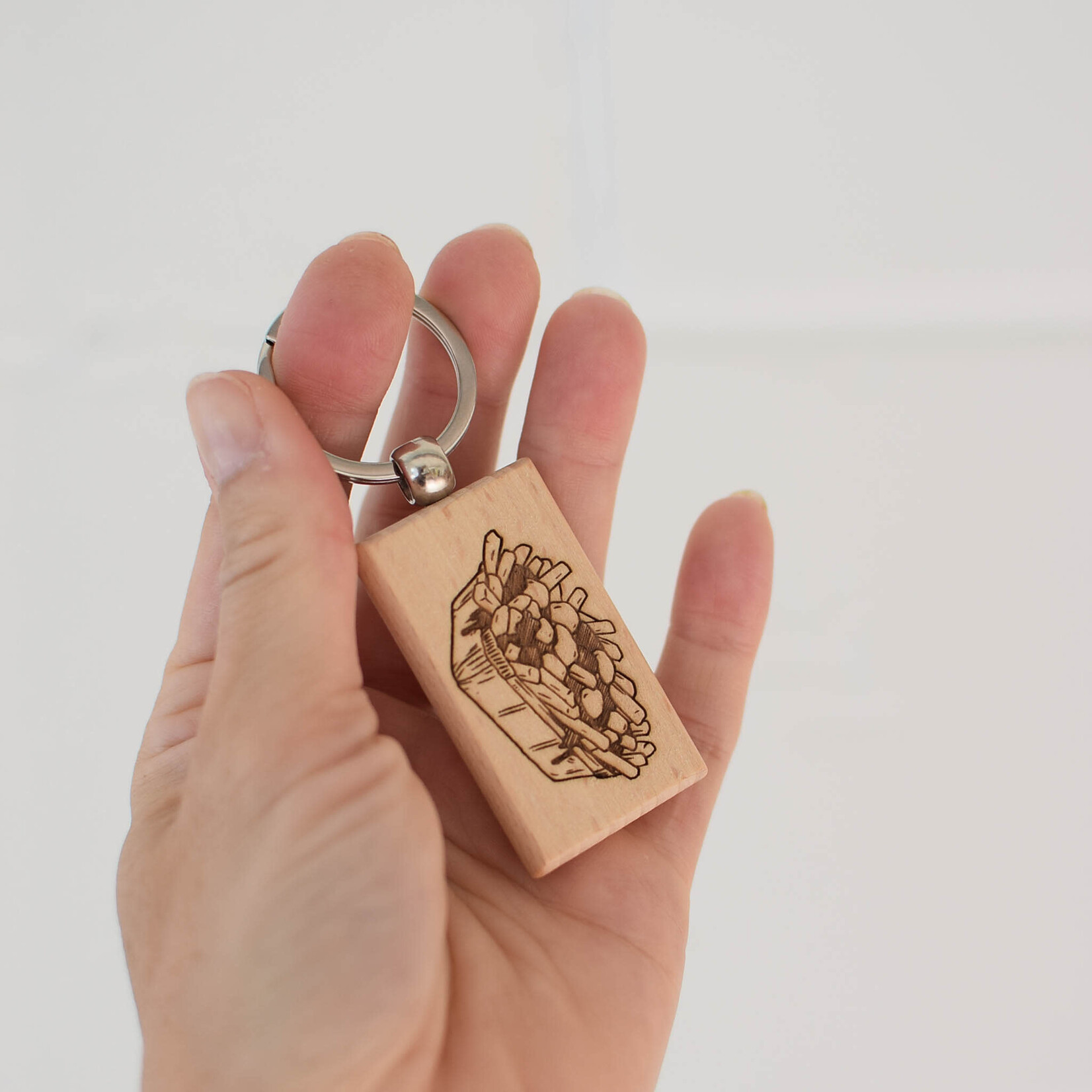 Retour à la Terre Wood Keychain - Poutine