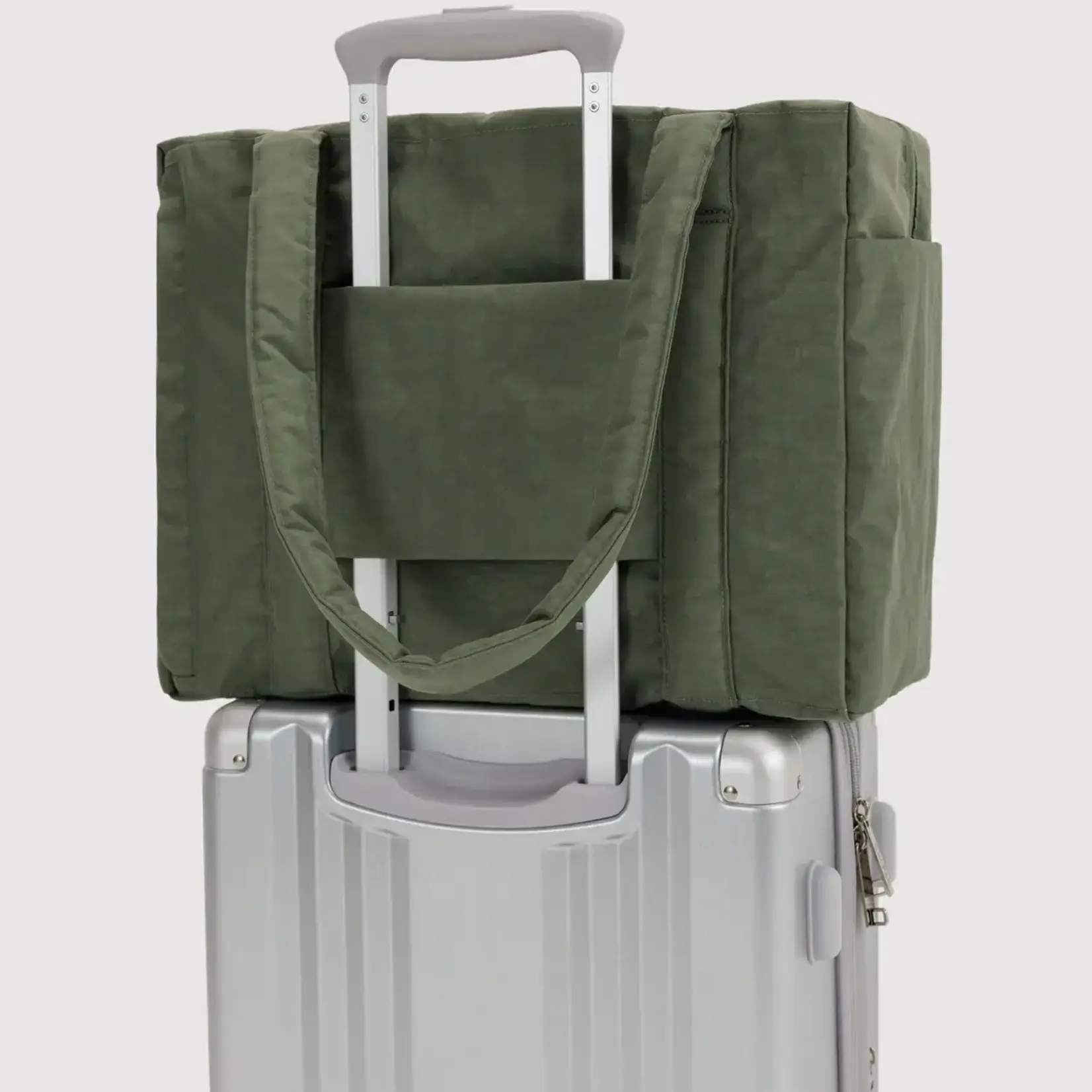 Small Cloud Carry-On