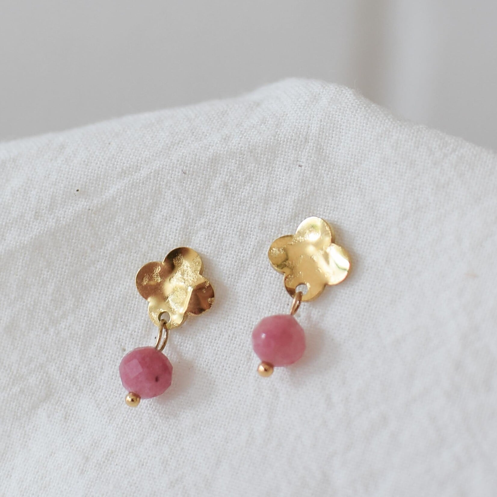Boucles d'oreilles trèfle agate rose