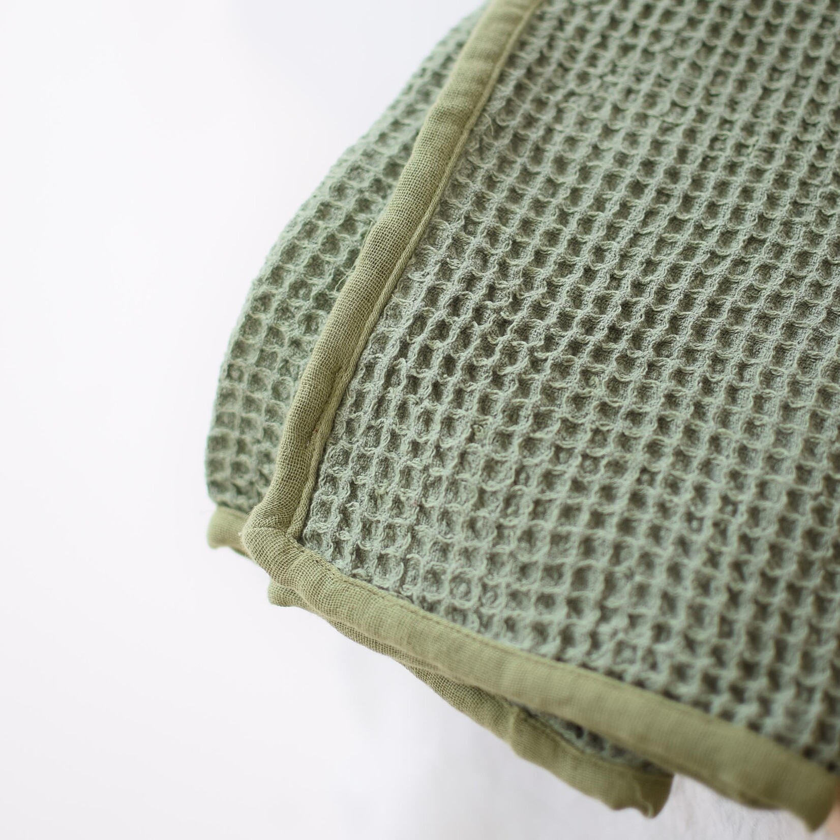 Dishtowel - Montage