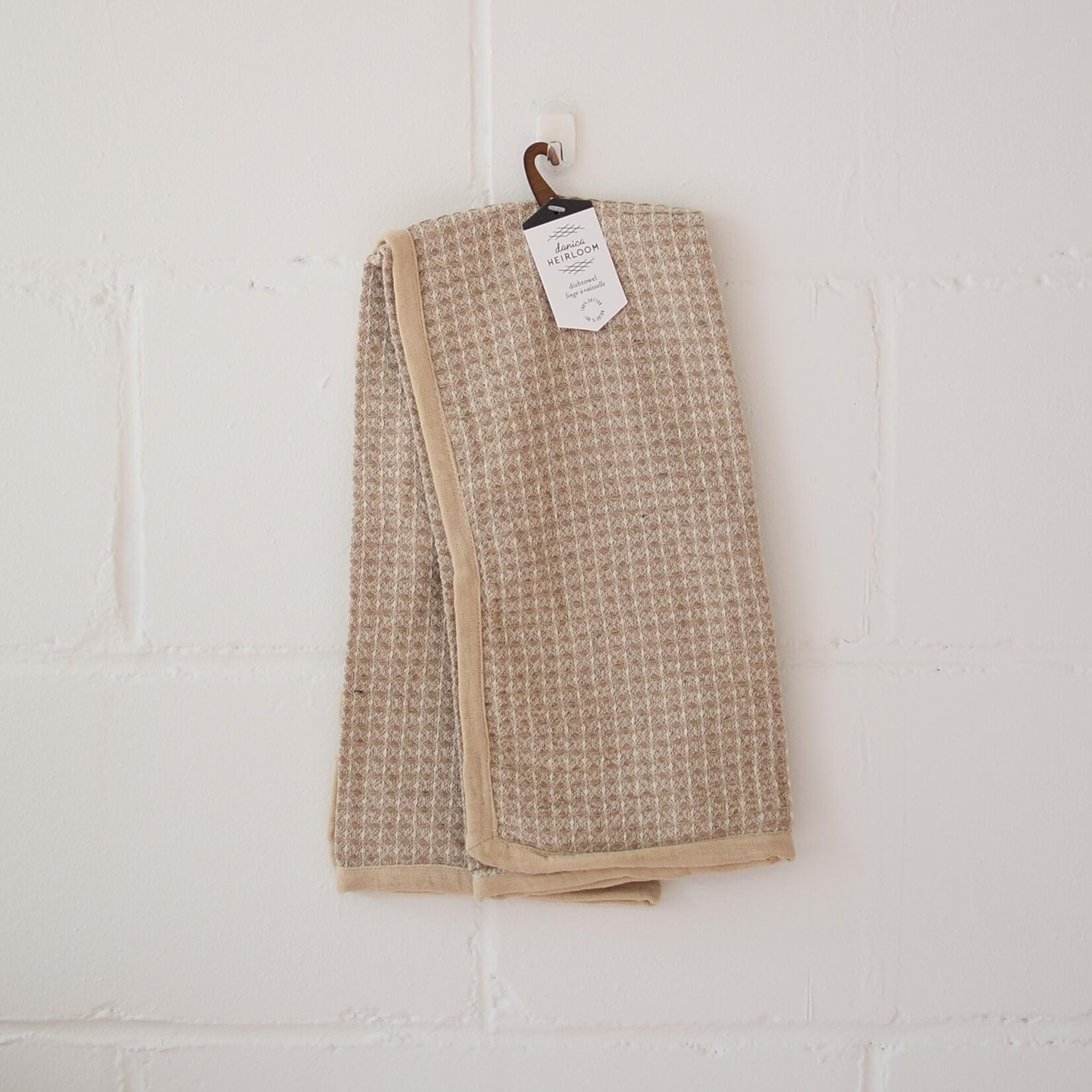 Dishtowel - Montage