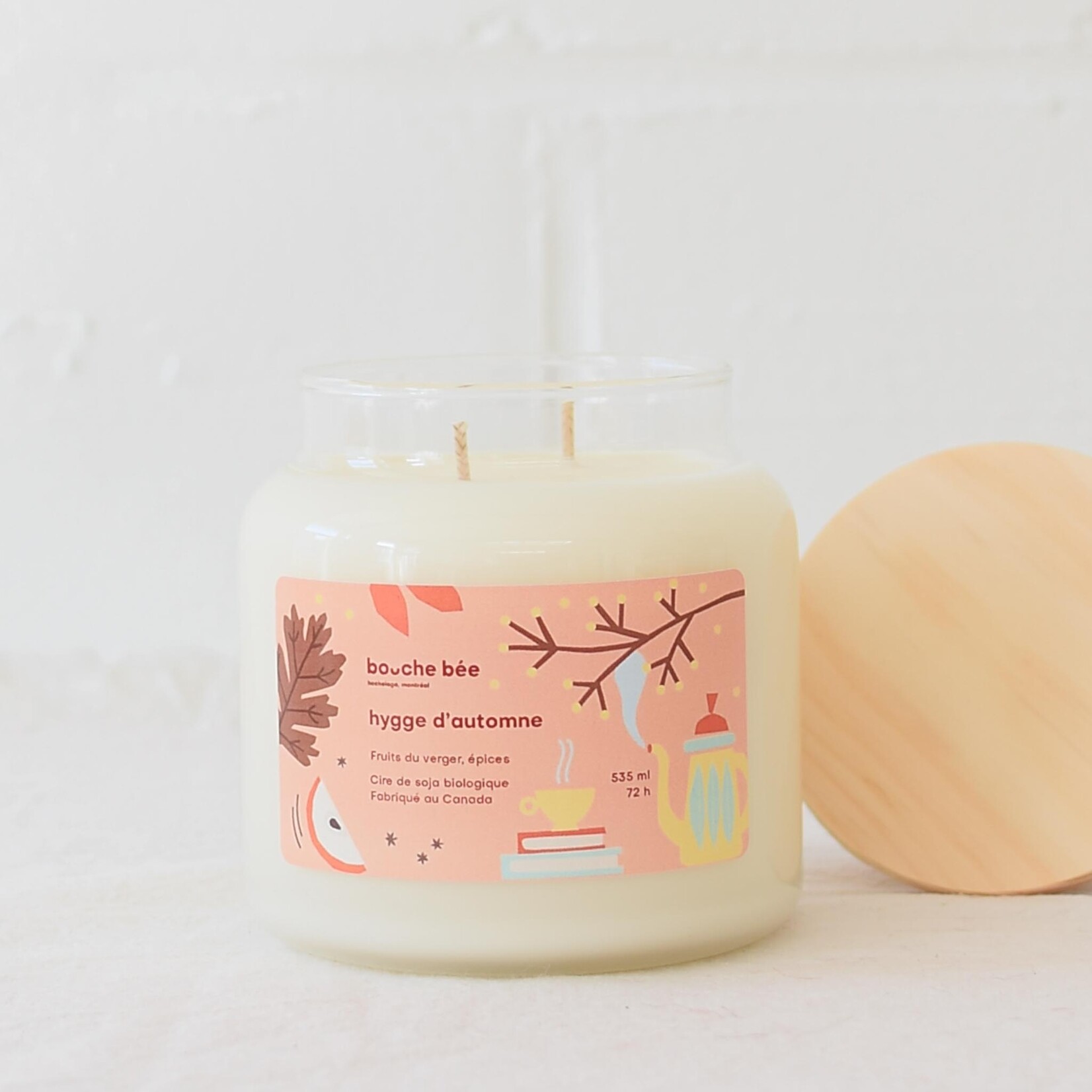 Fall's hygge vibe candle