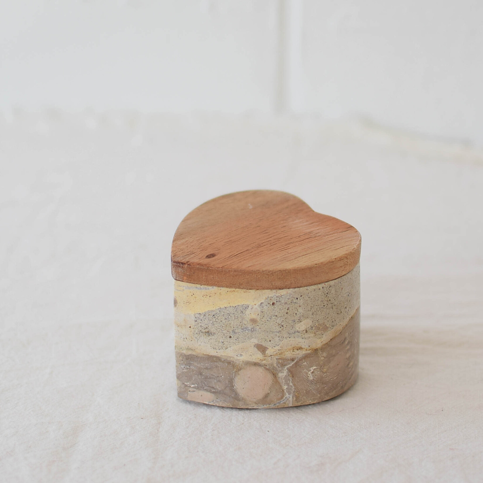 Boite en cœur - Marbre et bois
