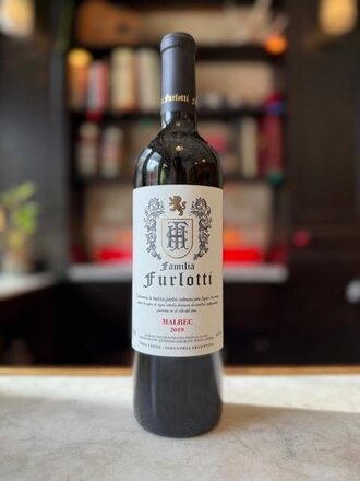 Familia Furlotti, Malbec (2019) Familia Furlotti, Malbec (2019)
