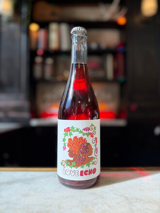 Common Wealth Crush Co., 'Love Echo' Pet-Nat (2024), KARAKTERRE