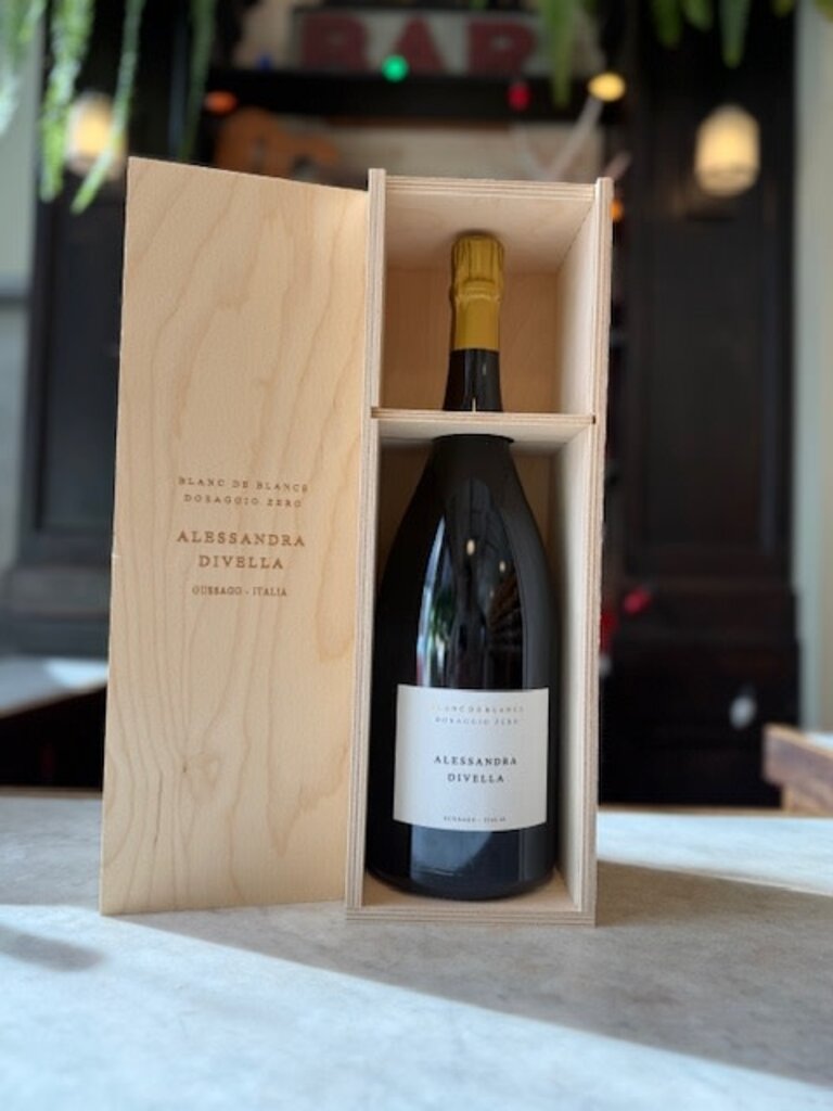 Alessandra Divella, Blanc de Blancs (NV), MAGNUM
