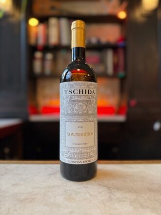 Christian Tschida, 'Non-Traditon' Wiess (2023), KARAKTERRE