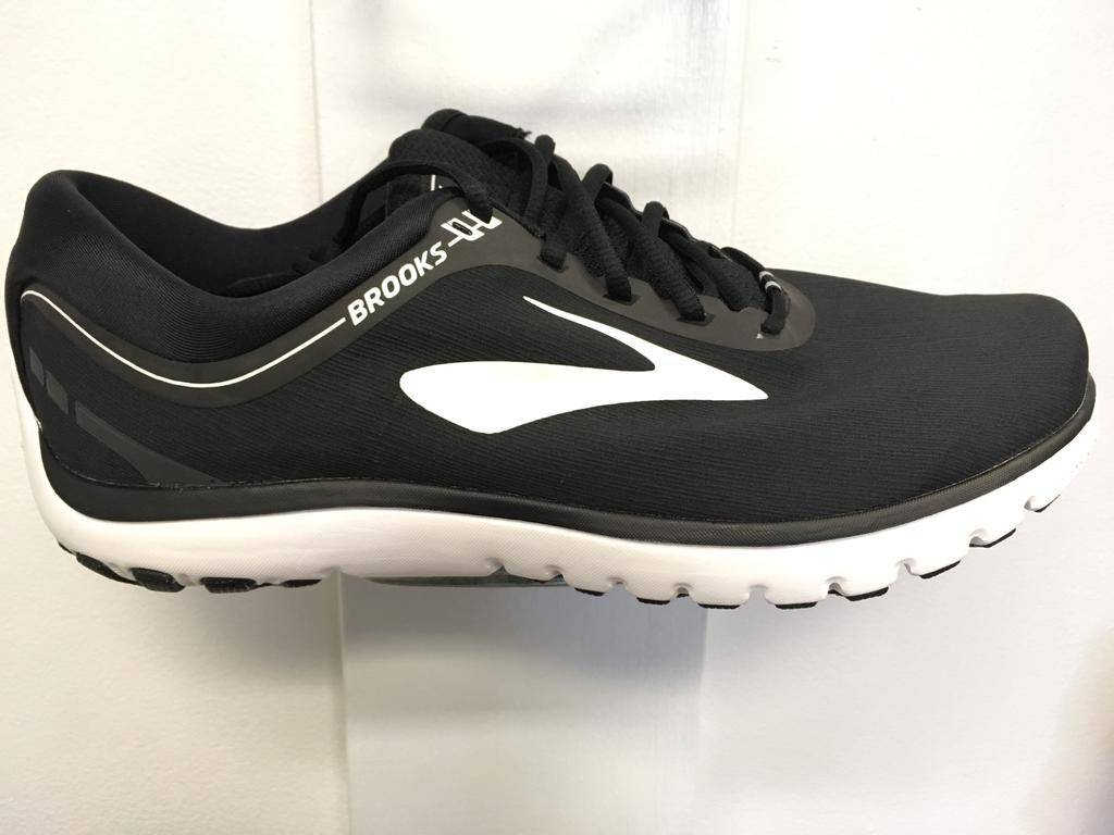 brooks pureflow 7 men