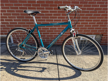 Used Trekking Fox Medium/Large Teal