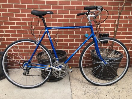 USED XL Panasonic Road