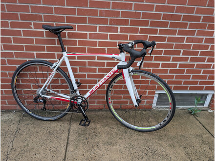 Scattante R680 White 54cm