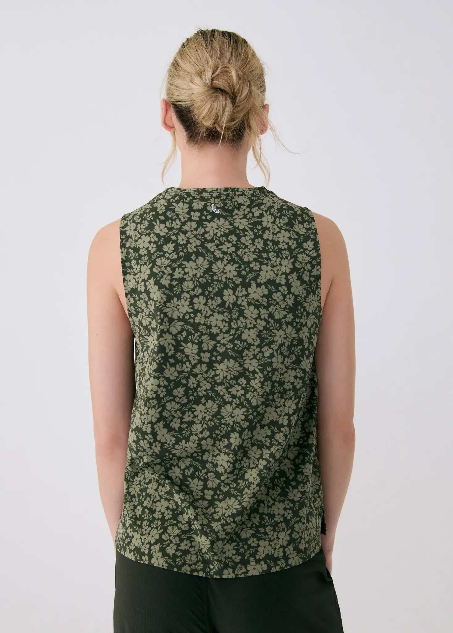 Olivie Tank