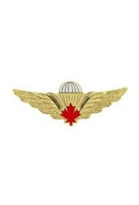 Pin - Wing Canadian Jump Gold/Red