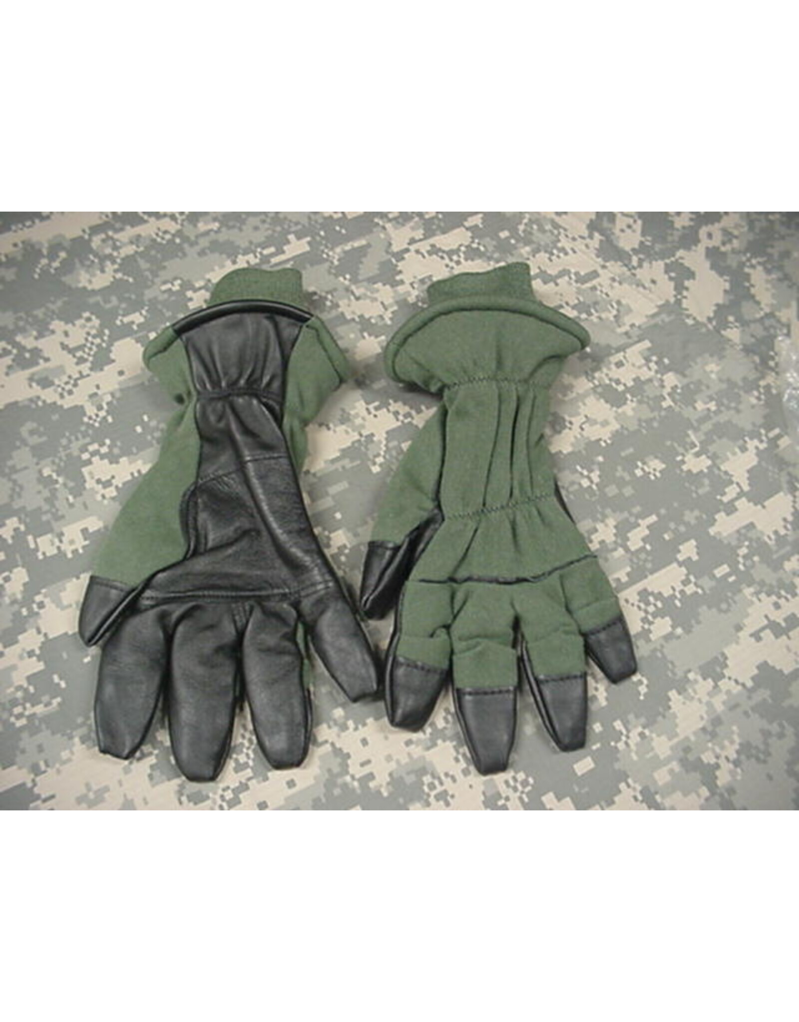 Intermediate Flyer Glove
