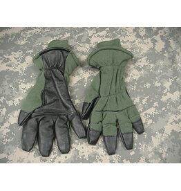 Intermediate Flyer Glove