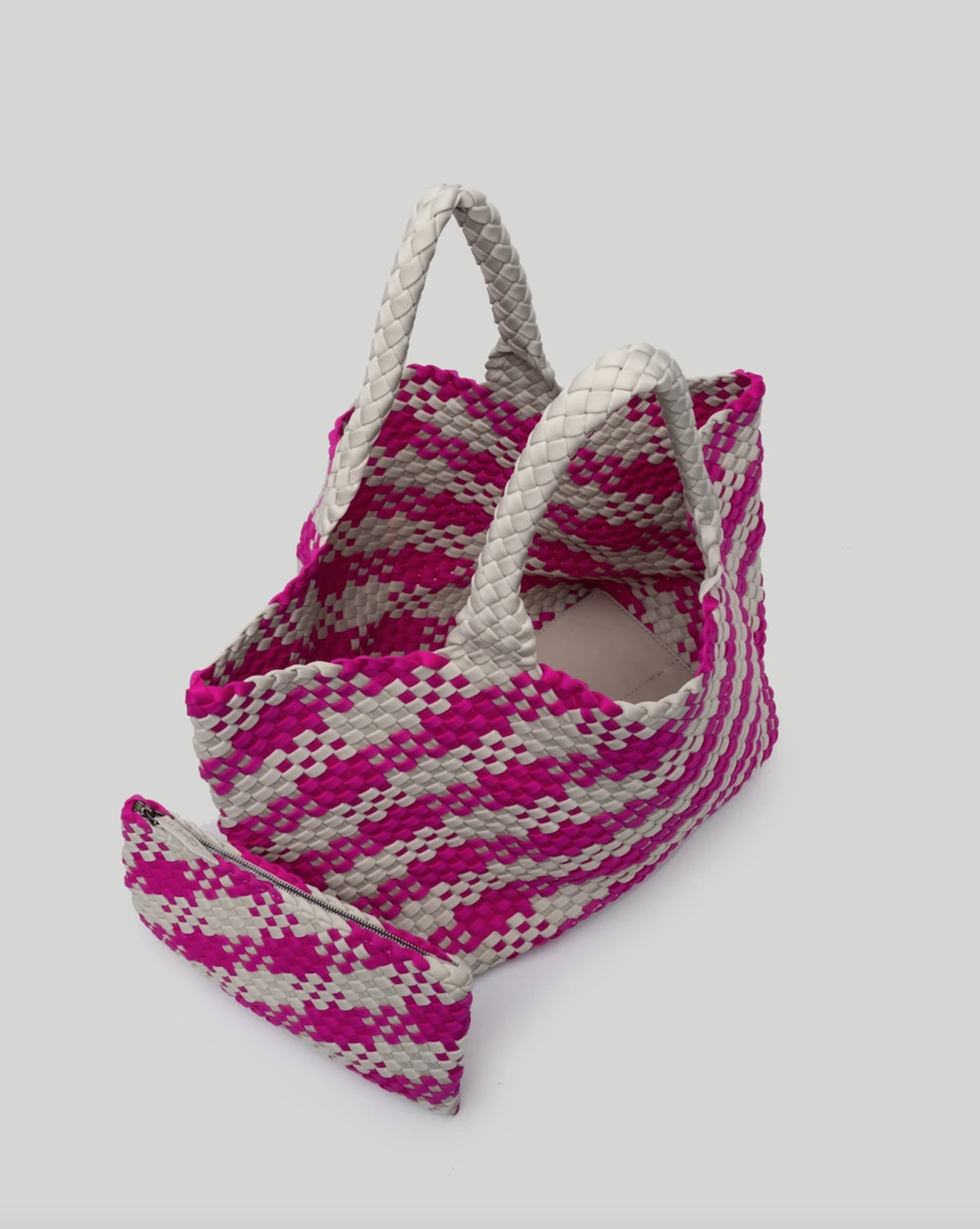 Things I'm loving lately: my NAGHEDI St Barths large tote in shell pin, tote