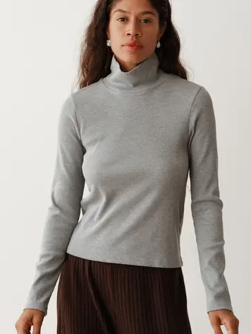 Donni The Rib Turtleneck