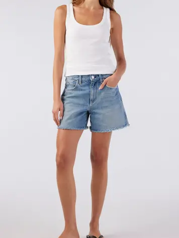 Amo Billie Short