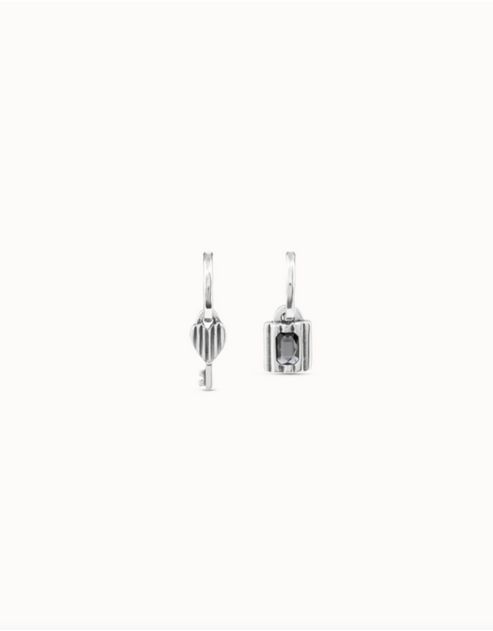 Uno de 50 Uno PEN0884GRSMTL0U Magic Key Earrings