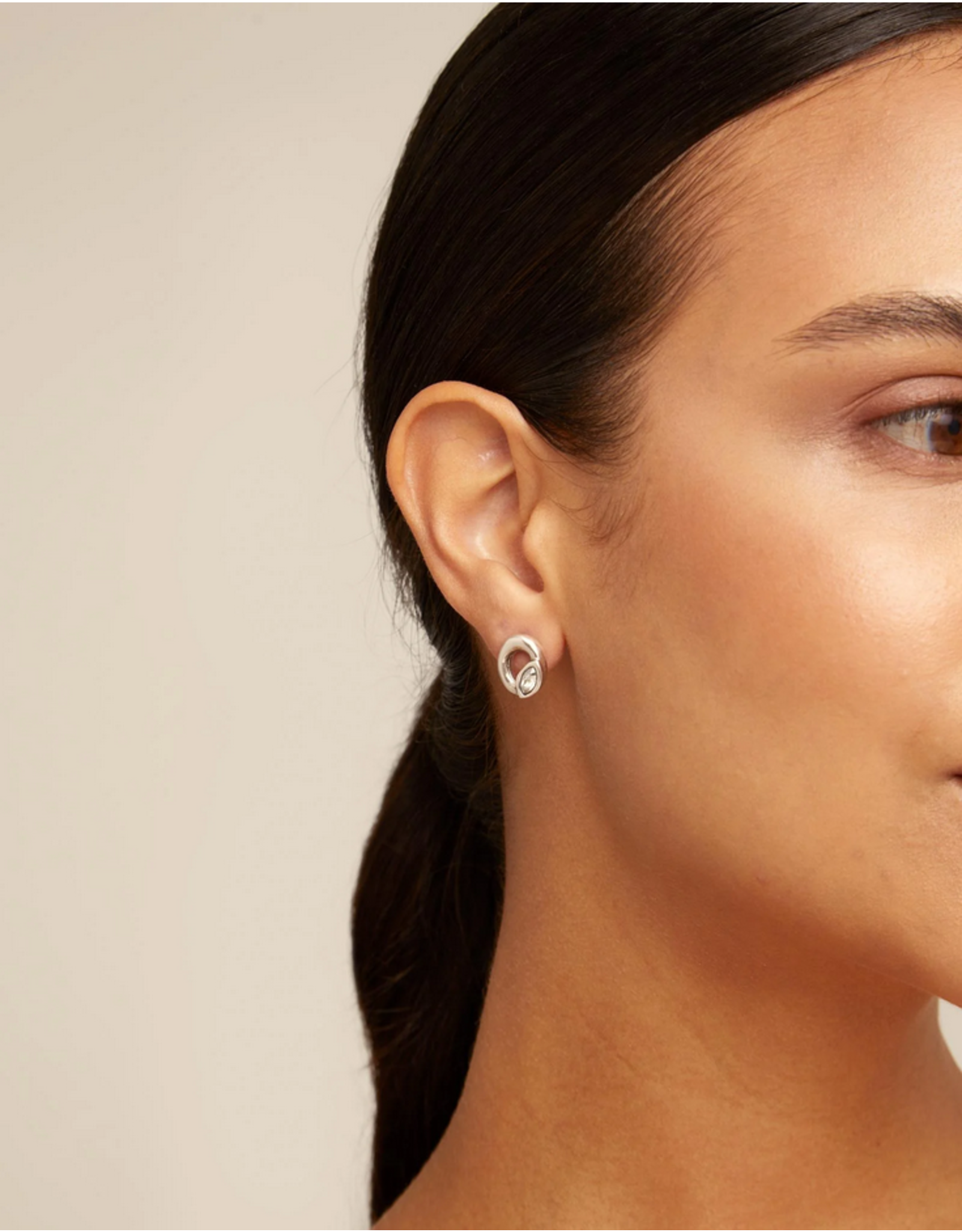 Uno de 50 Uno PEN0899AZUMTL0U Details Diamond Eye Post Earrings