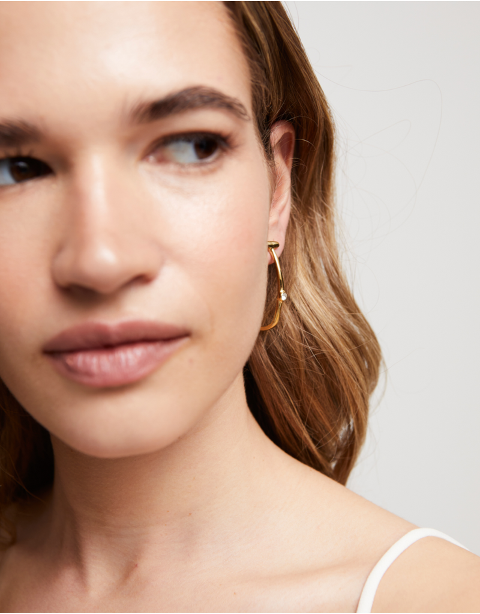 Uno de 50 Uno de 50 PEN0959BLNORO0U Ser Indomable Gold Earrings