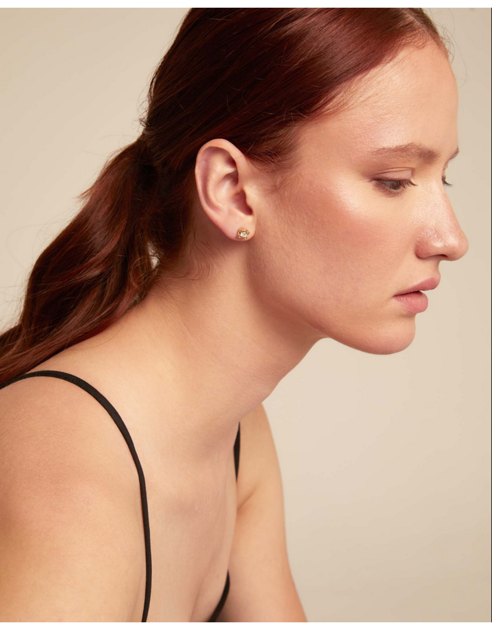 Uno de 50 Uno de 50 PEN0951BLNORO0U Cosmos Gold Earrings