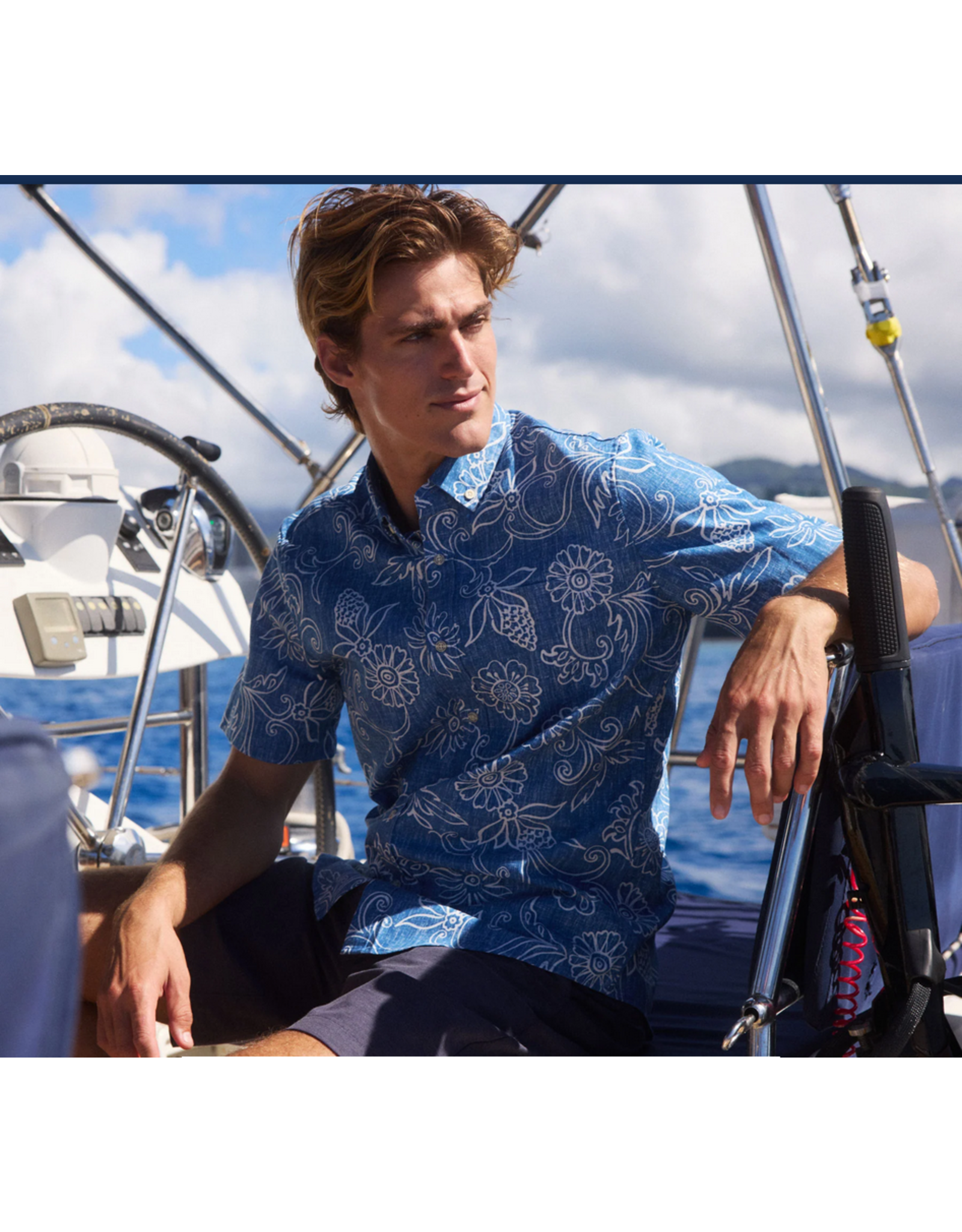 Reyn Spooner Reyn Spooner M669212525 Hawaiian Gardenias  Classic Button Front