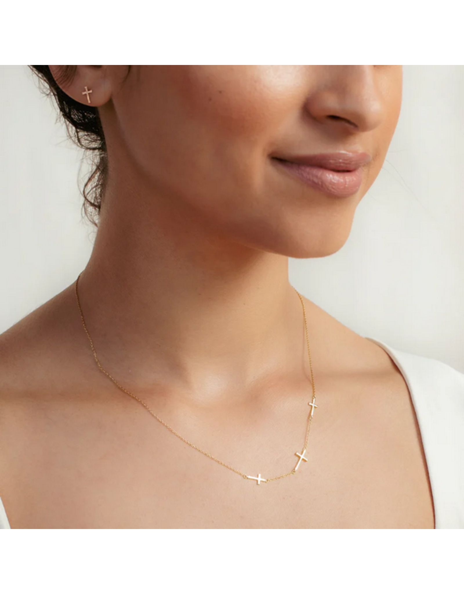 Rizen Rizen 390005GD Calvary Cross Gold Necklace