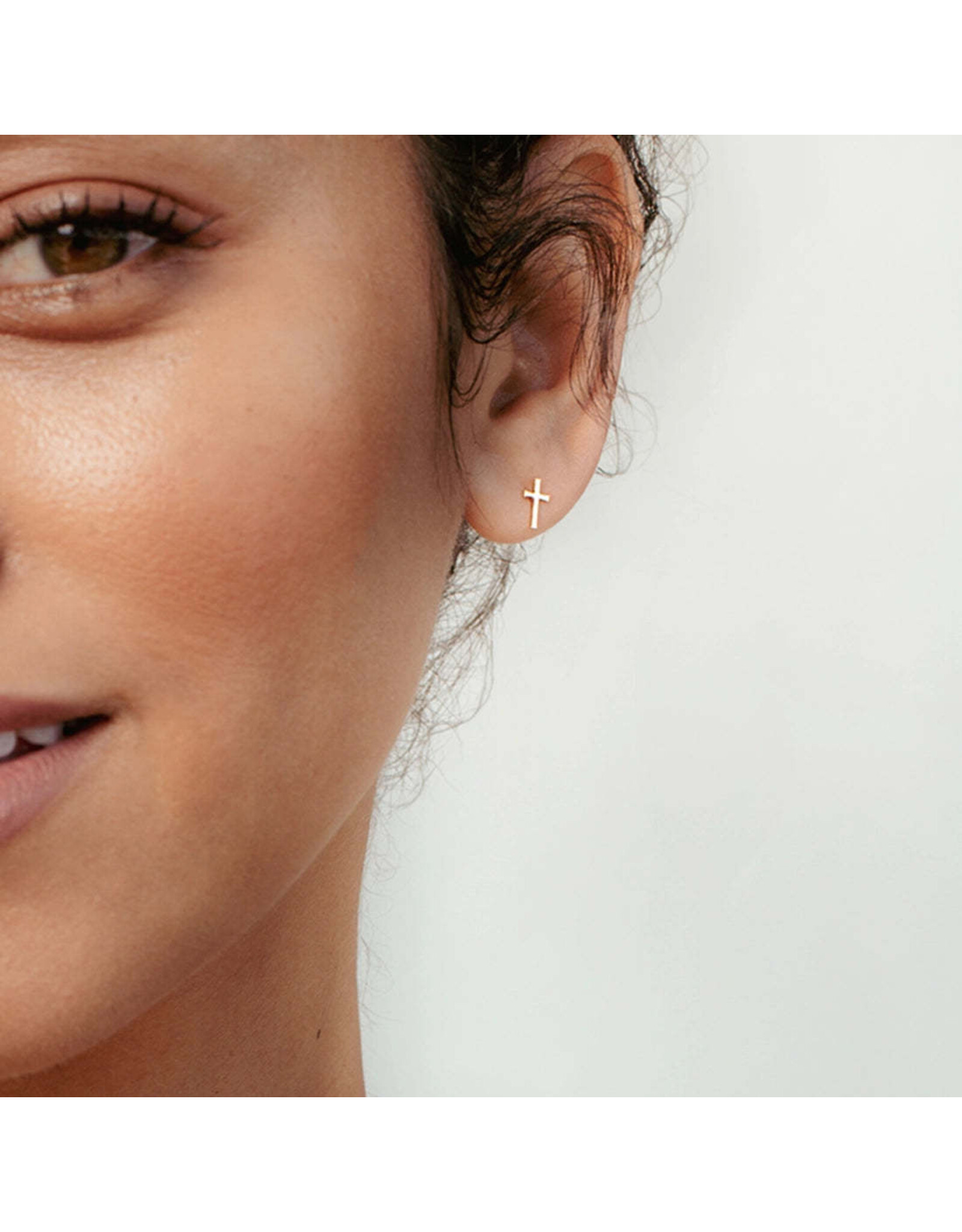 Rizen Rizen 290001GD-CZ Mini Cross Stud Earrings Gold