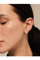 Uno de 50 Uno de 50 PEN0461BPLMTL0U Pearl Post Earrings