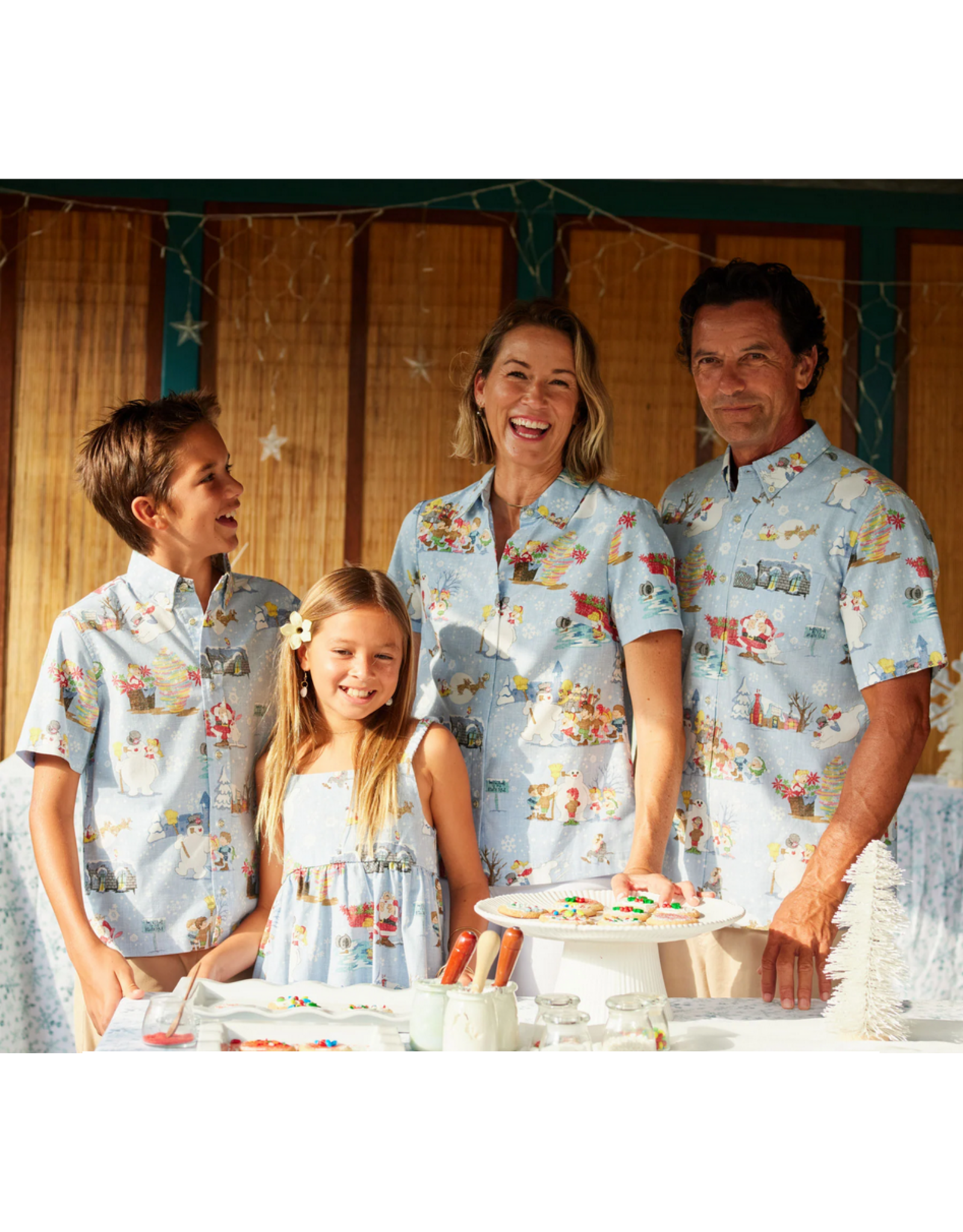 Reyn Spooner Reyn M686812525 Frosty the Snowman Button Front Shirt