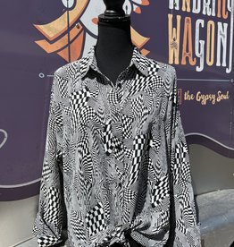 Wandering Wagon Black and white check long sleeve top  22H597