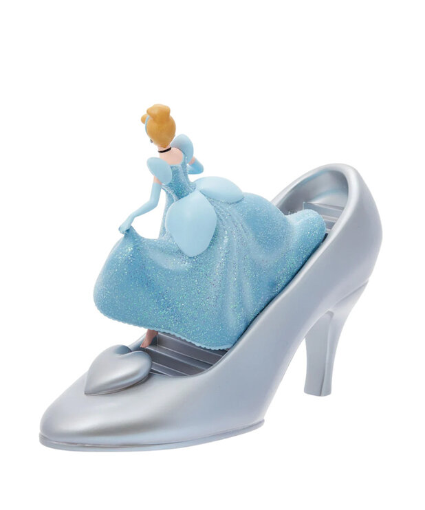 Cinderella Figurine ( Disney ) 100 years Shoe