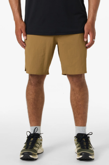 O'Neill TRVLR Halfback Hybrid 18" Short