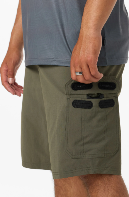 O'Neill TRVLR Cargo Hybrid 20" Short