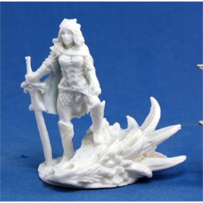 Reaper Miniatures Dark Heaven Bones: Janan, Female Dragon Slayer