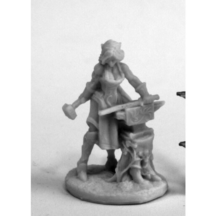 Reaper Miniatures Dark Heaven Bones: Elf Blacksmith