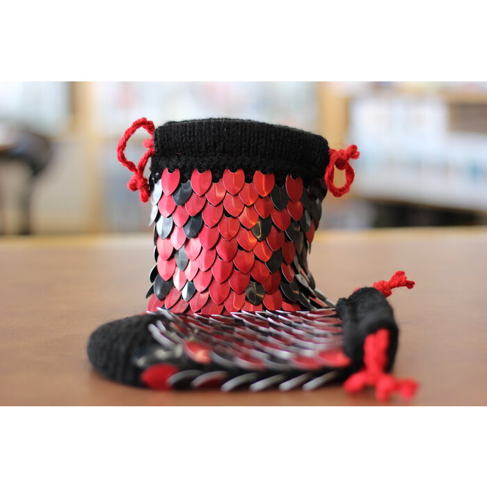 Perfectly Chaotic Designs Knitted Scalemail Dice Bag
